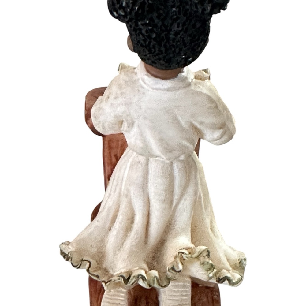 Young’s 1995, Ceramic Girl Kneeling in Prayer. - Picture 6 of 8